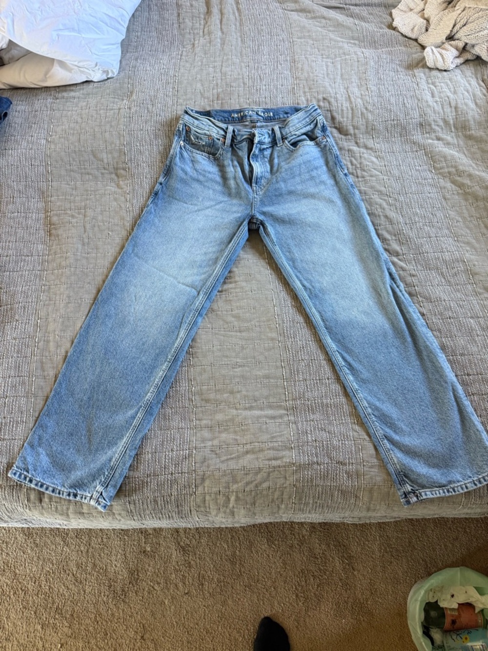 American Eagle Outfitters Low Rise Strigid Boyfriend Jean size 4